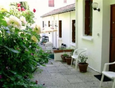 Arcantis Metropole 2* Châtel-Guyon